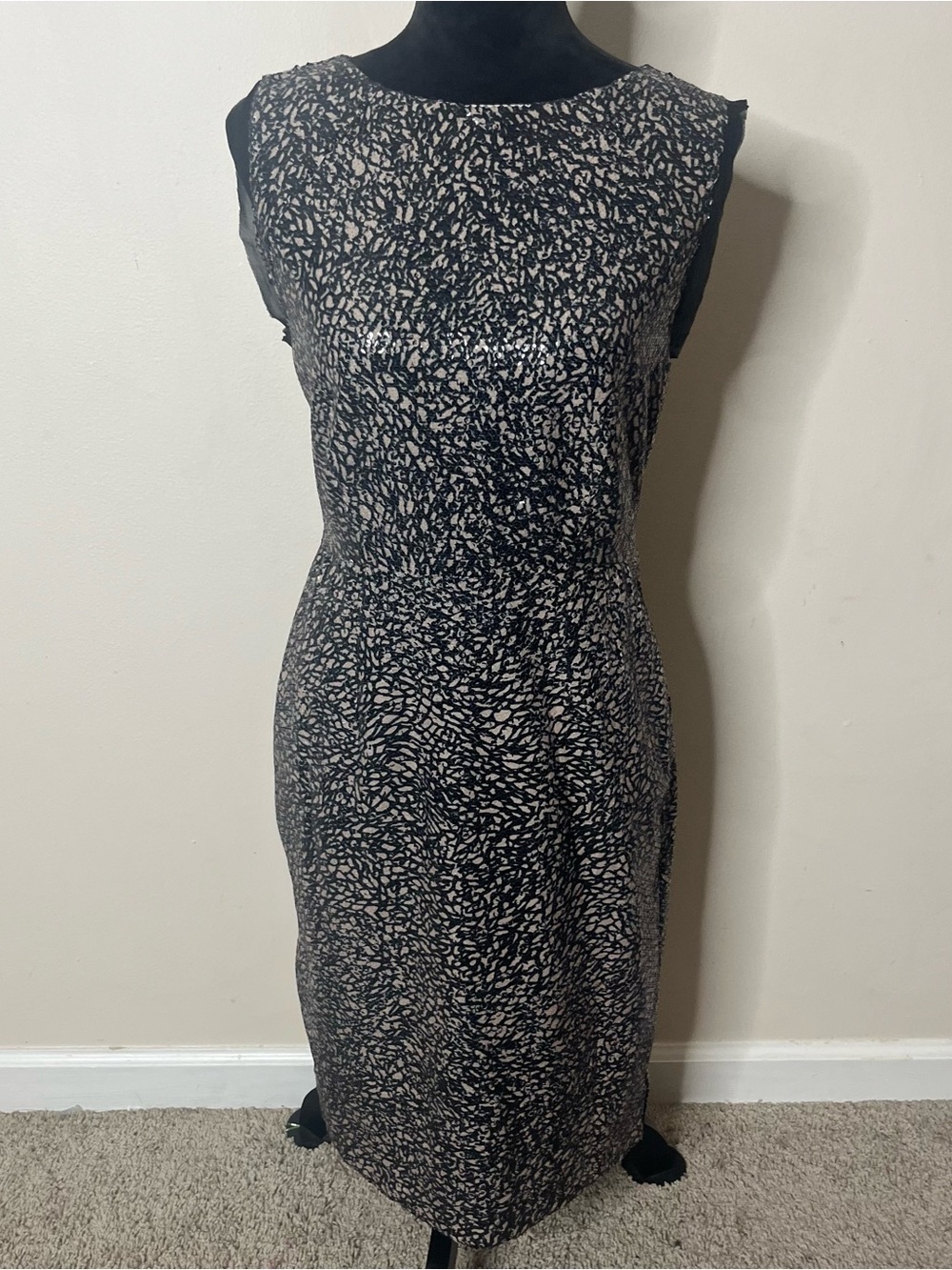 Kenneth Cole Women’s Black Cream Sleeveless Sequin Sheath Dress Sz M~NWT‎